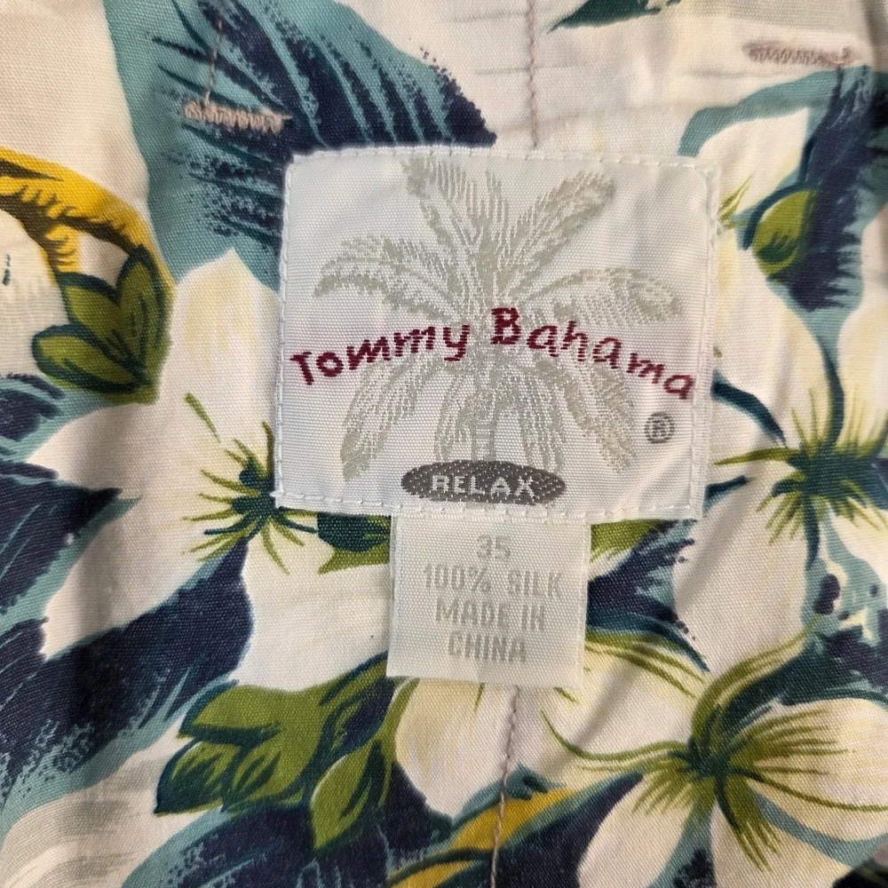 Tommy Bahama Relax Mens 35 Khaki Tan 100% Silk Herringbone Pleated Shorts